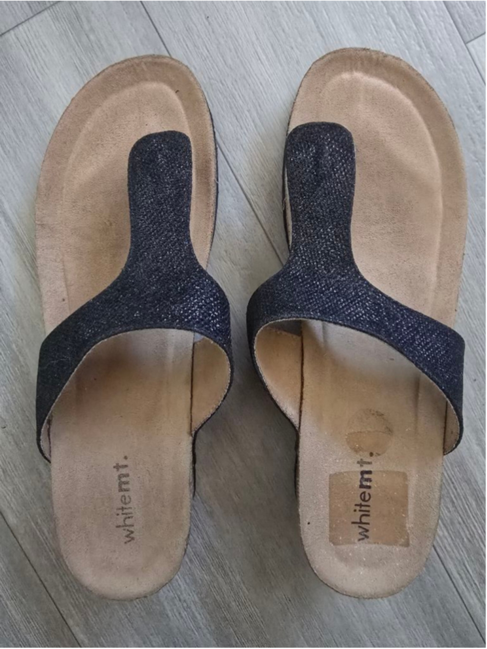 Women's whitemt. Black Glitter Thong Sandals Size 11W - Picture 2 of 9